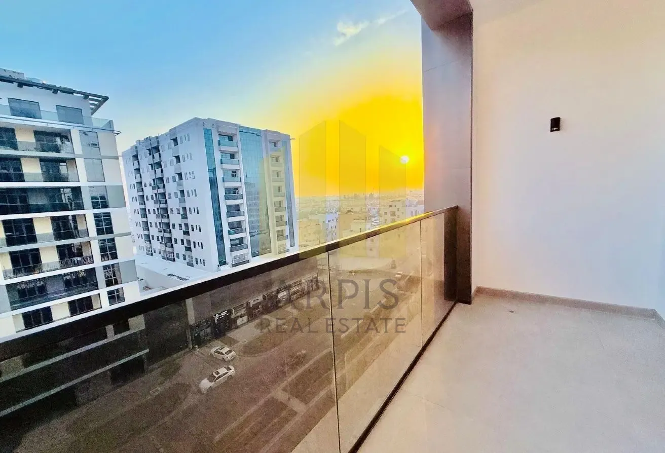 SPACOUS 2 BED | STREET VIEW| NEAR PARK