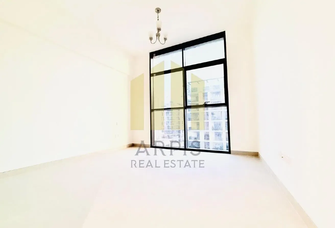 SPACOUS 2 BED | STREET VIEW| NEAR PARK