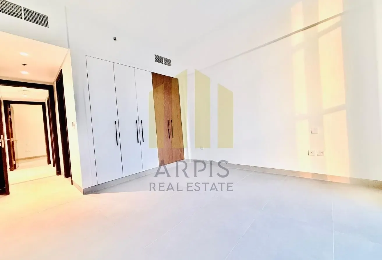 SPACOUS 2 BED | STREET VIEW| NEAR PARK