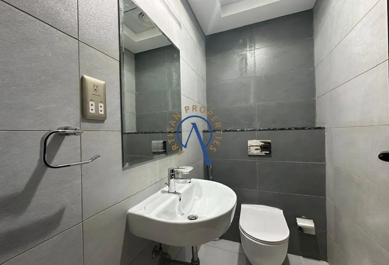 SPACIOUS HOME | OPPOSITE TO FUTURE MUSEUM
