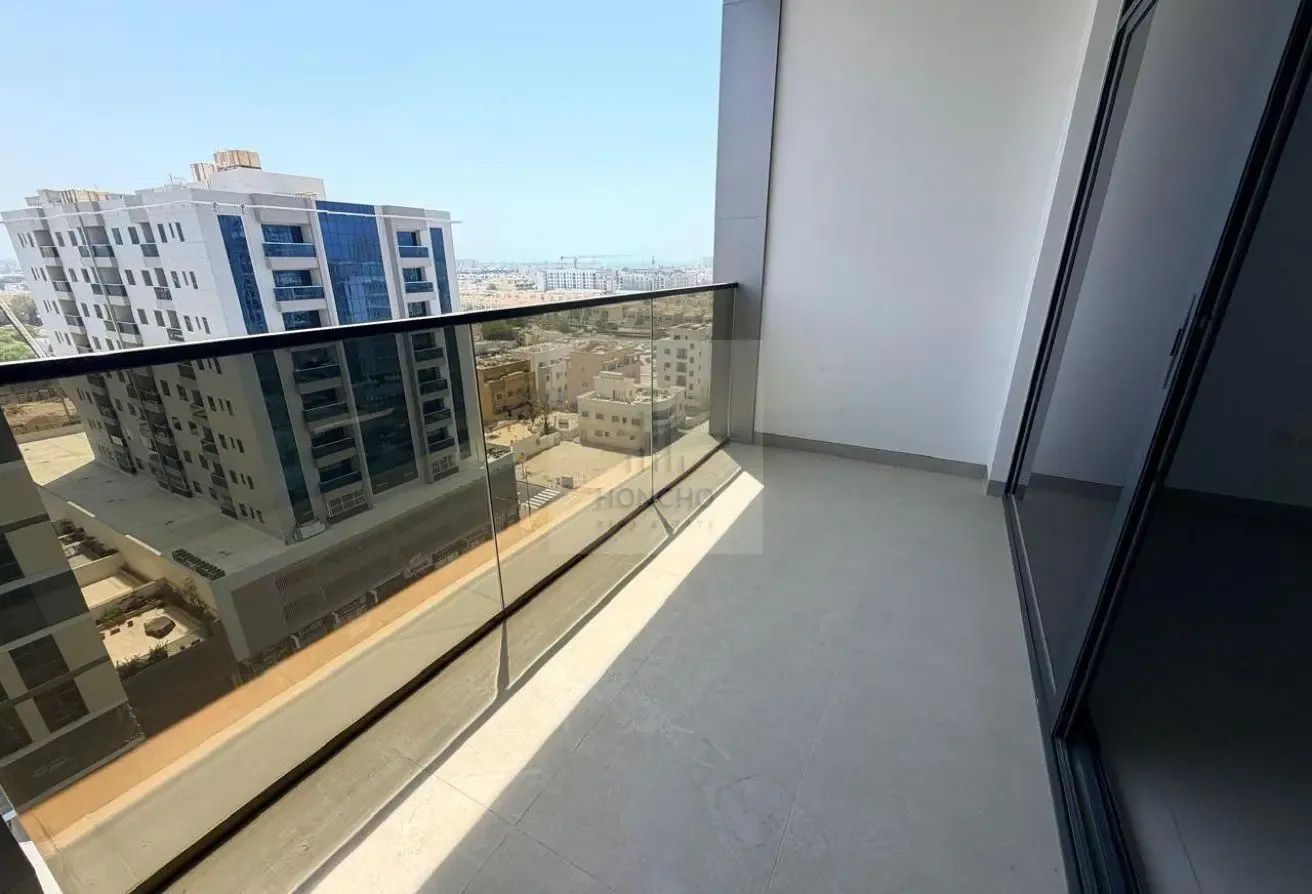 2 BR Apartment in Al Satwa with Landmark Views