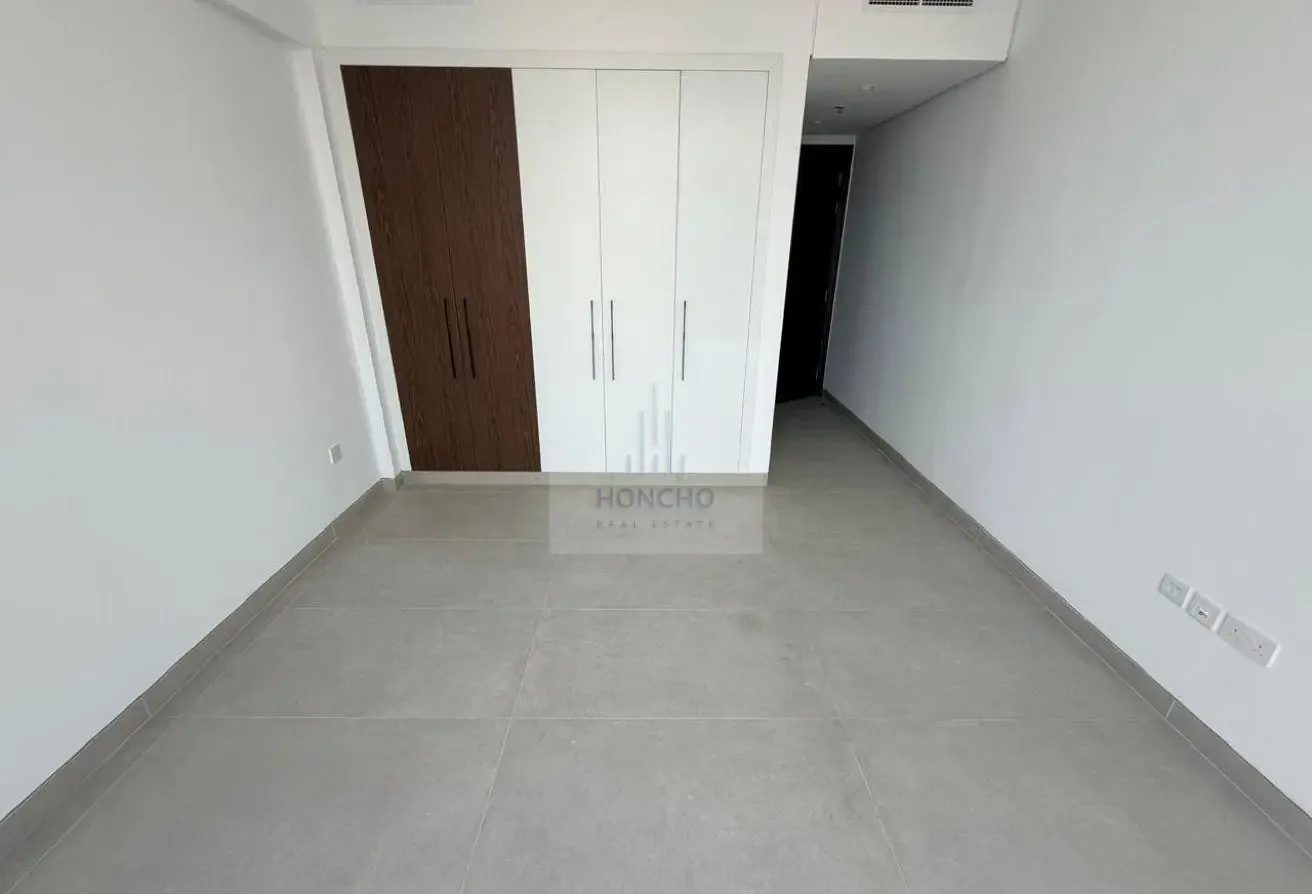 2 BR Apartment in Al Satwa with Landmark Views