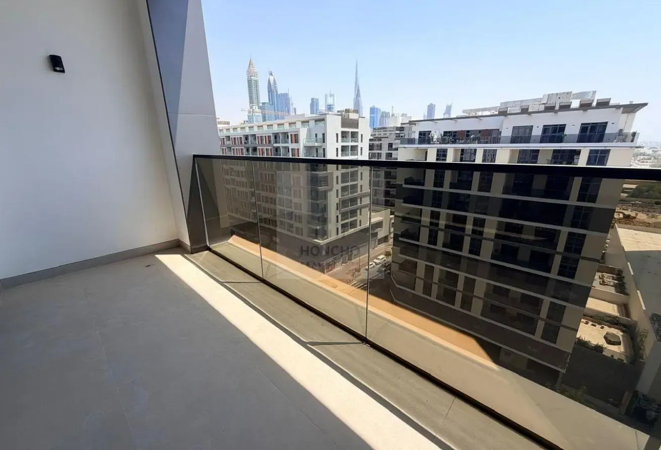 2 BR Apartment in Al Satwa with Landmark Views