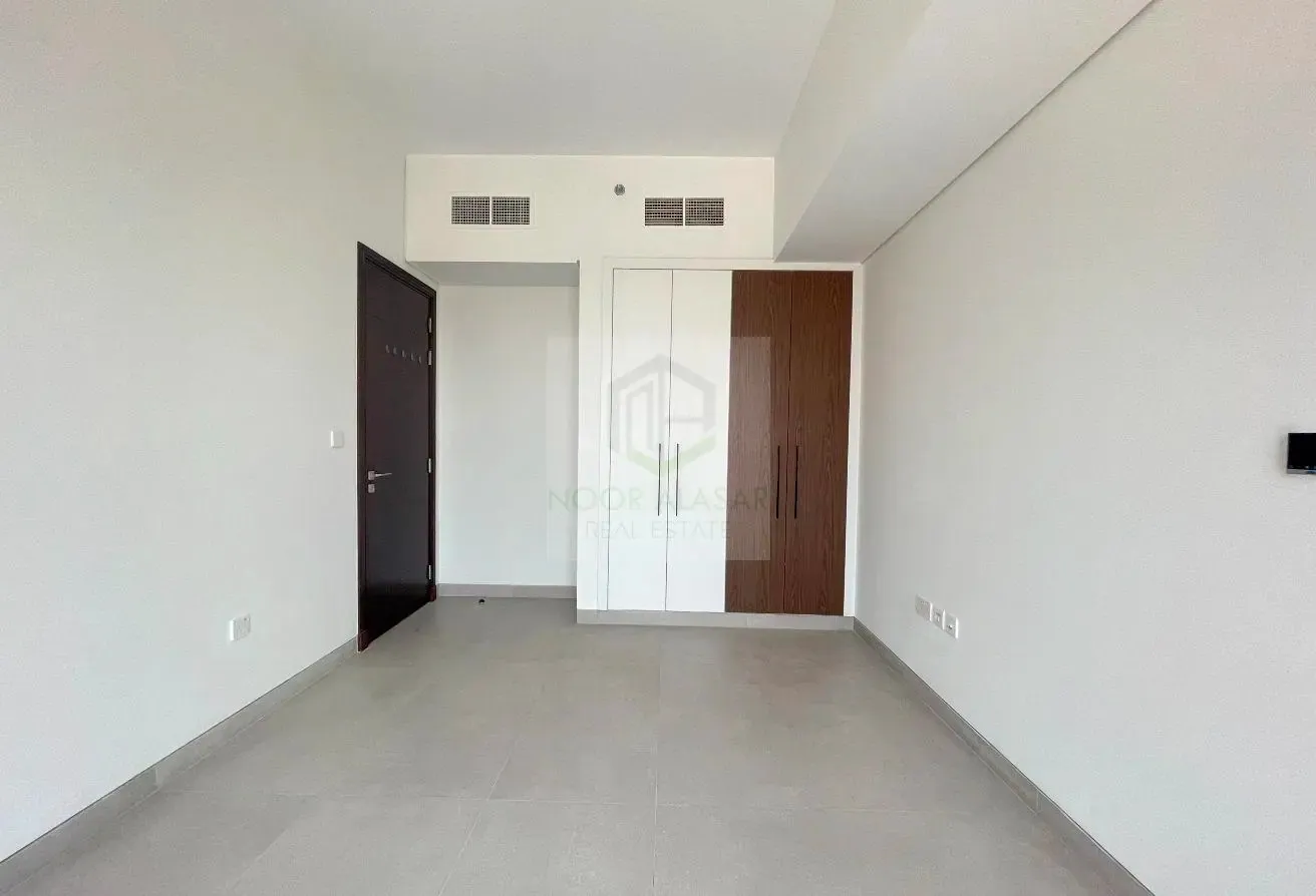READY TO MOVE 2BR FOR FAMLIY NEAR PARK