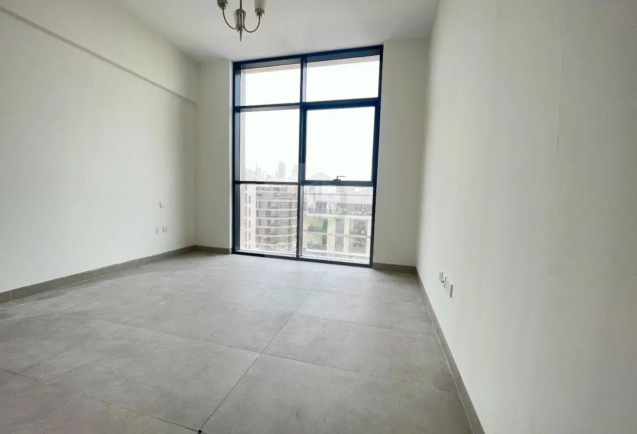 2 BR Upgraded Apartment in Al Satwa with Parking
