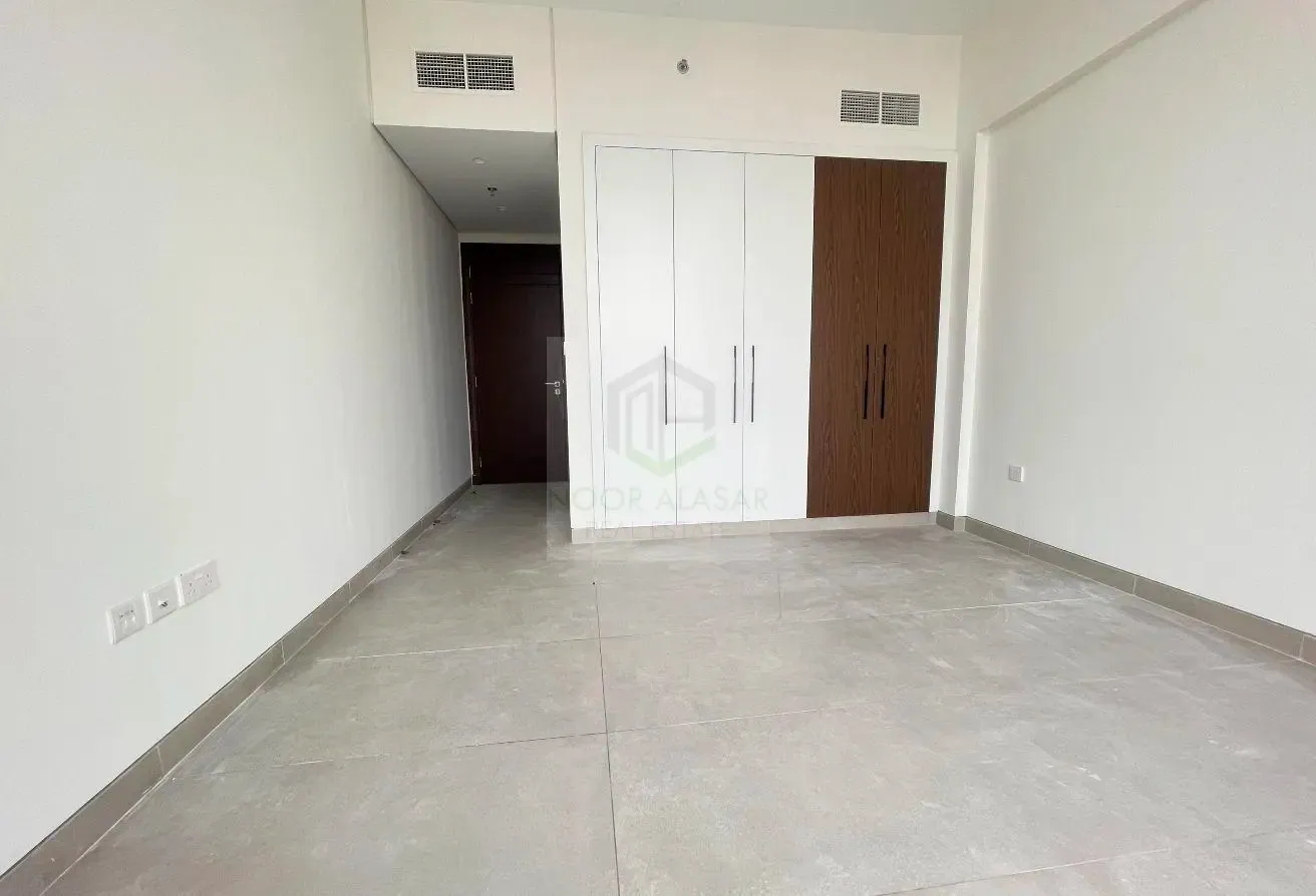 2 BR Upgraded Apartment in Al Satwa with Parking