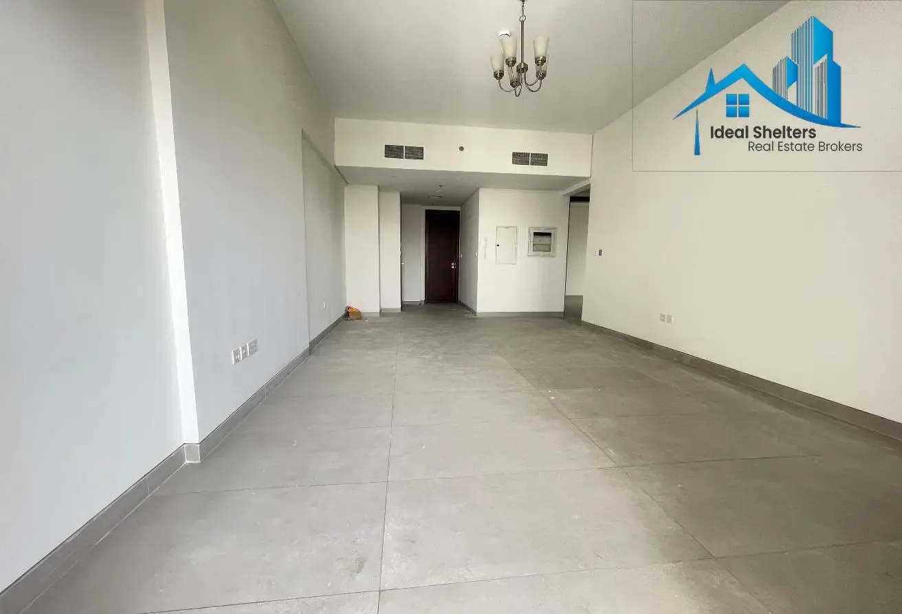 HUGE 2. BEDROOM || NEAR PUBLIC PARK || OPEN VIEW |