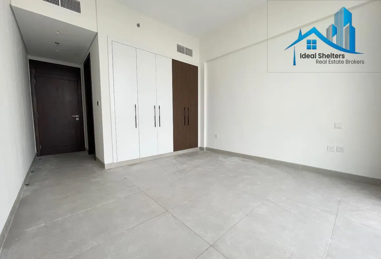 HUGE 2. BEDROOM || NEAR PUBLIC PARK || OPEN VIEW |