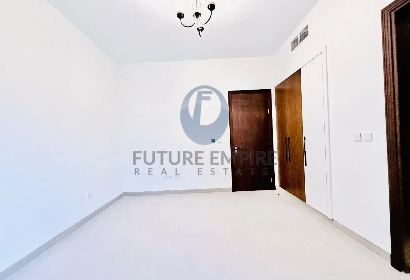 Spacious 2 Bedroom Home in Good Location