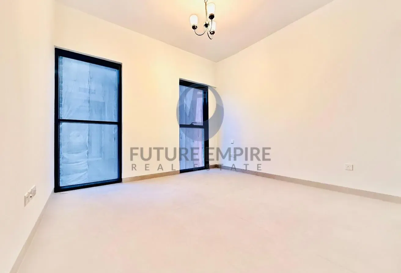 Spacious 2 Bedroom Home in Good Location