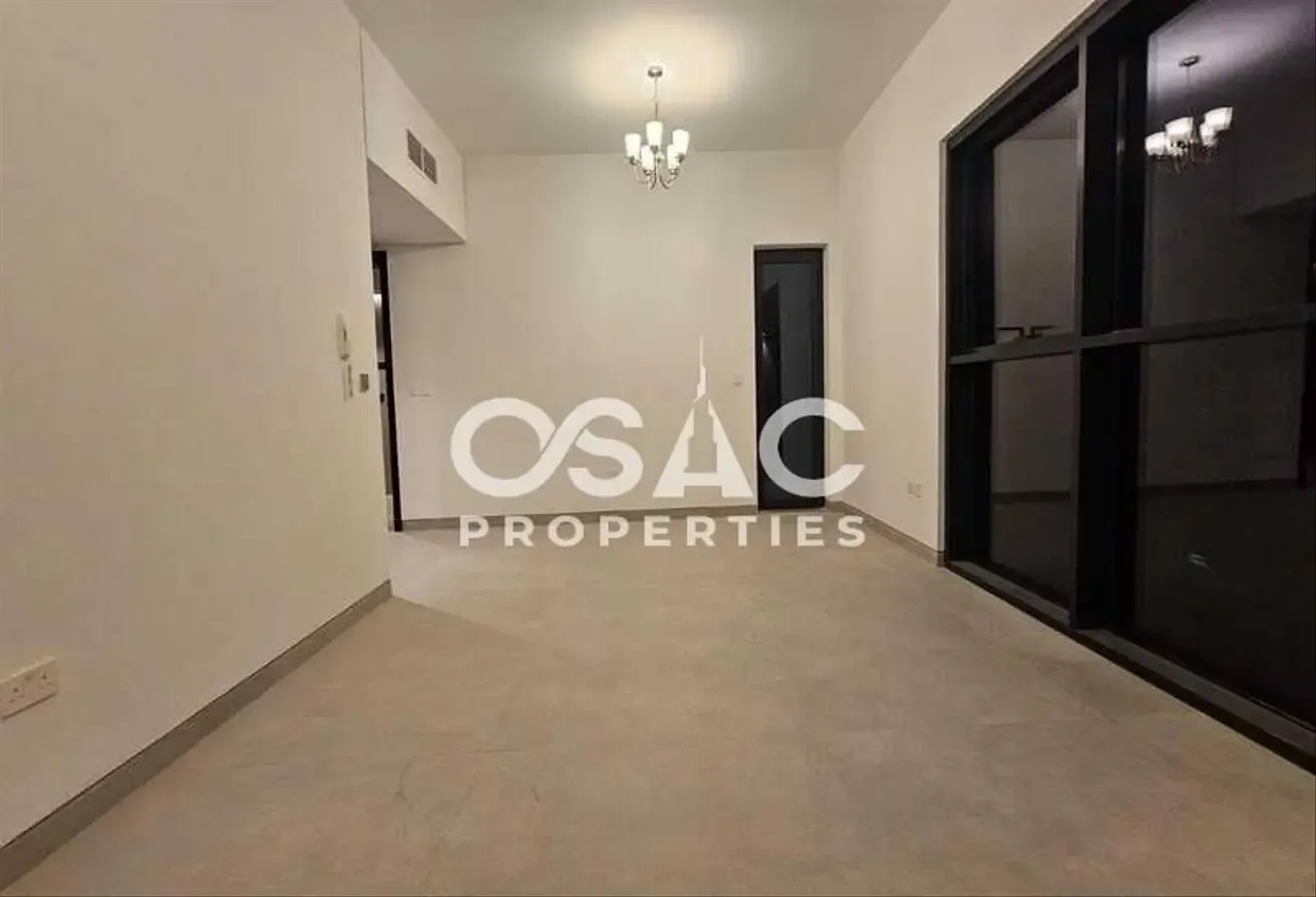 LUXURY APARTMENT | PRIME LOCATION | SPACIOUS 2BHK