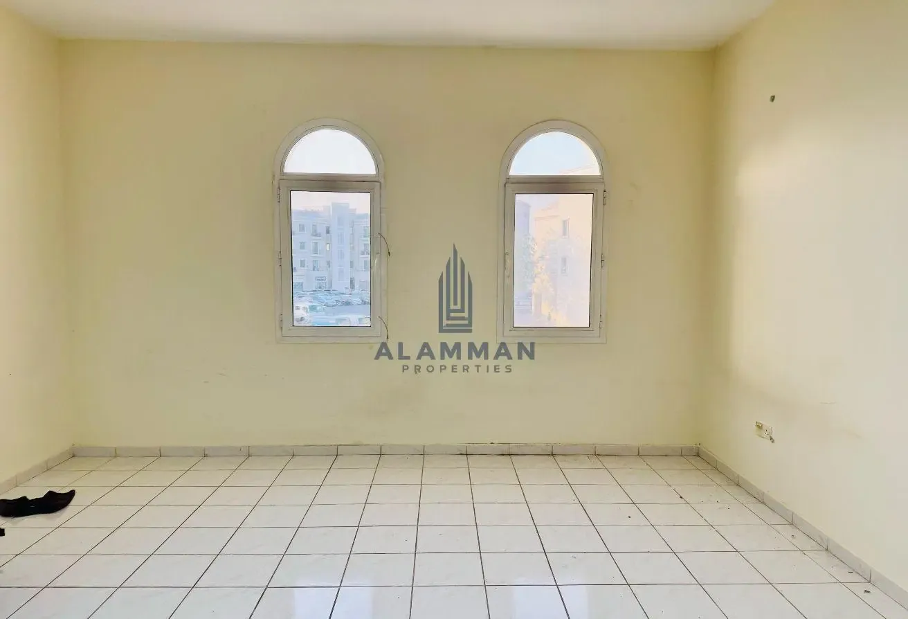 Ground Floor | Spacious Studio | 1 Parking