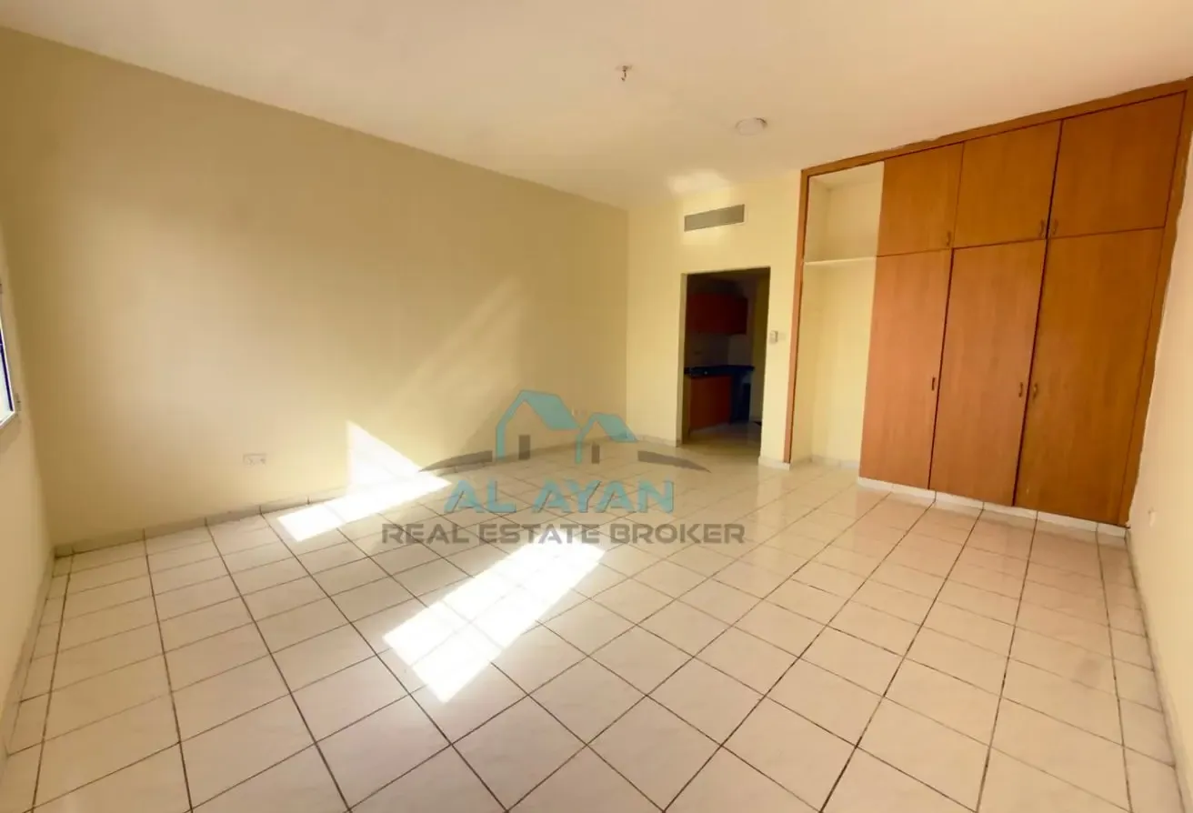 Affordable Studio for Rent in Italy Cluster