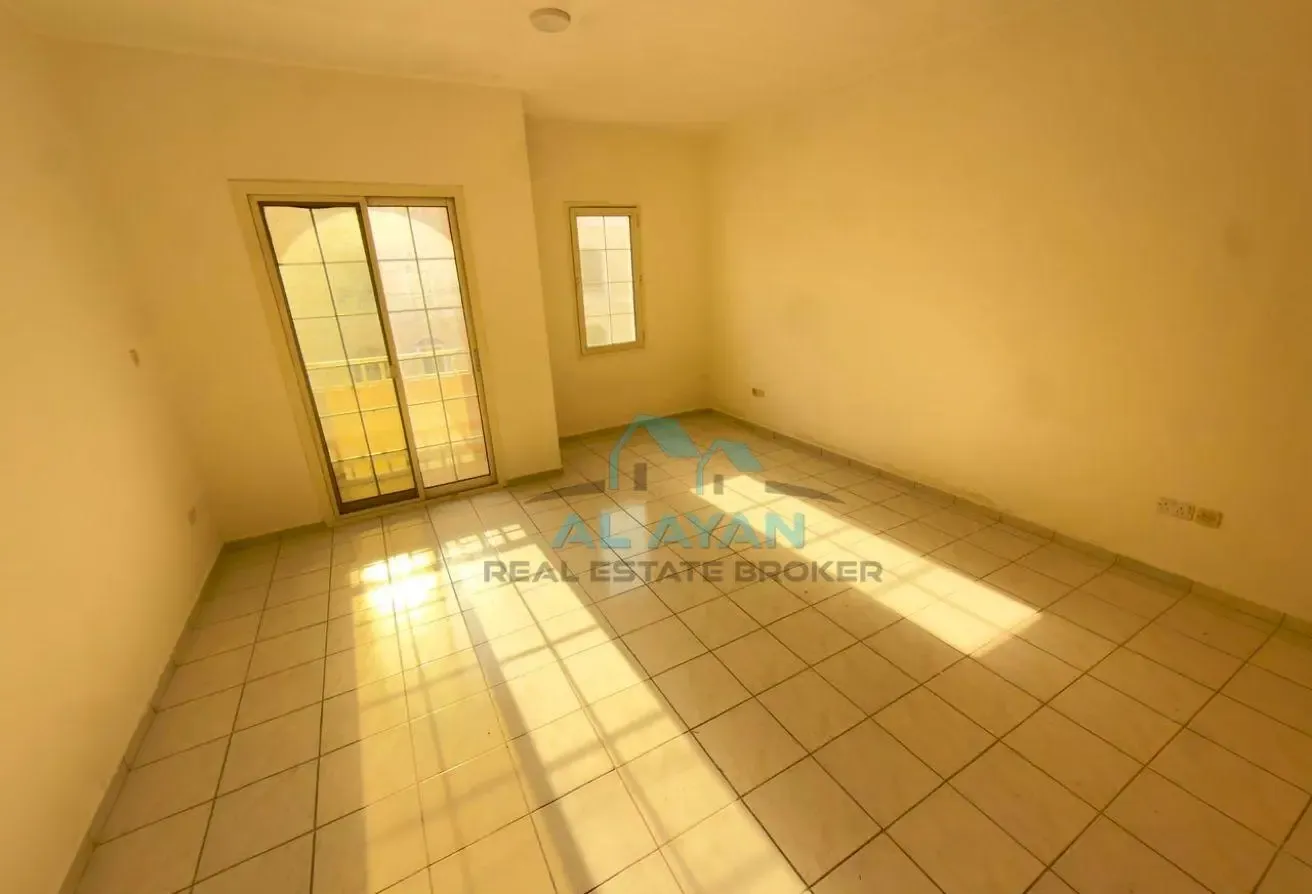 STUDIO WITH BALCONY FOR RENT IN ITALY CLUSTER