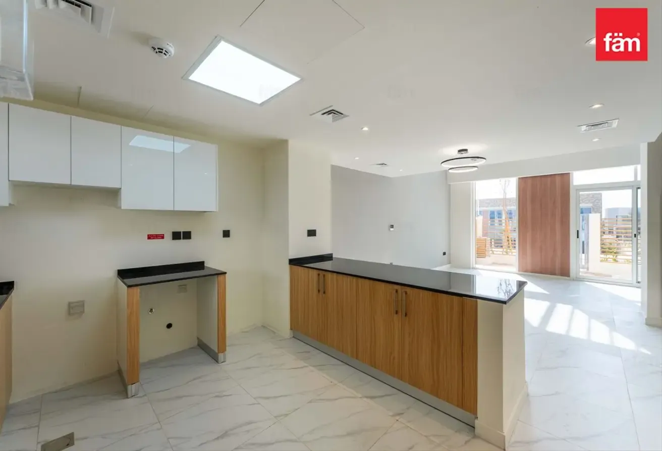 End Unit | Well Mainted | Green Belt Facing
