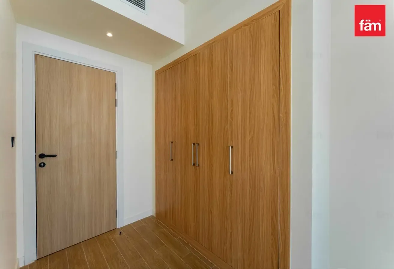 End Unit | Well Mainted | Green Belt Facing