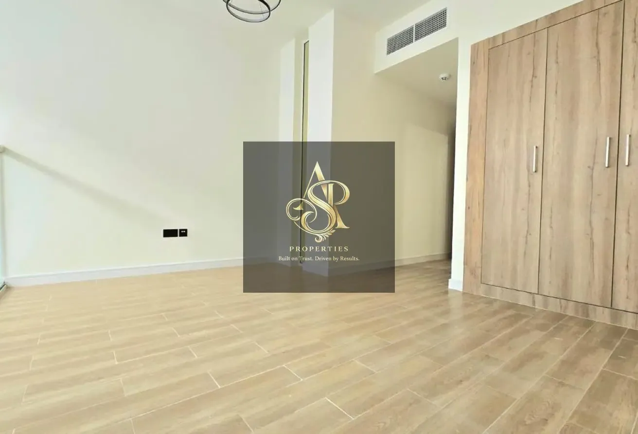 Garden View | Single Row | Near Pool and Gym