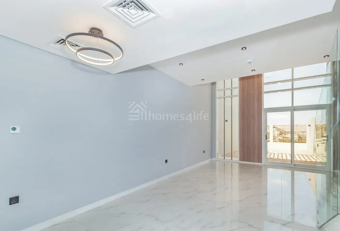 ON THE PARK | FRONT & BACK GARDEN | PRIME LOCATION