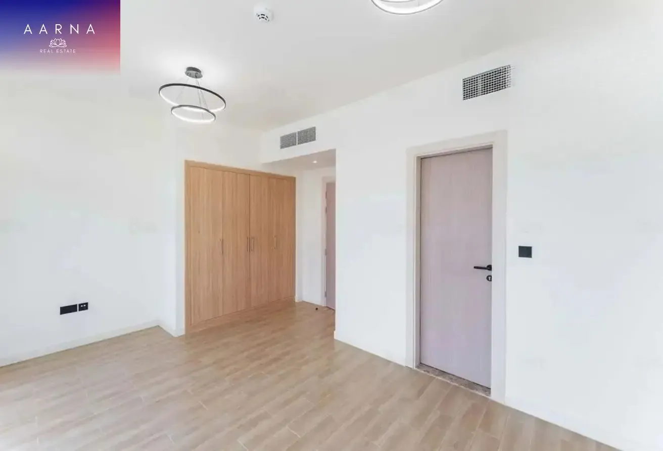 Modern 2BR Townhouse | Ready to Move | Family Home