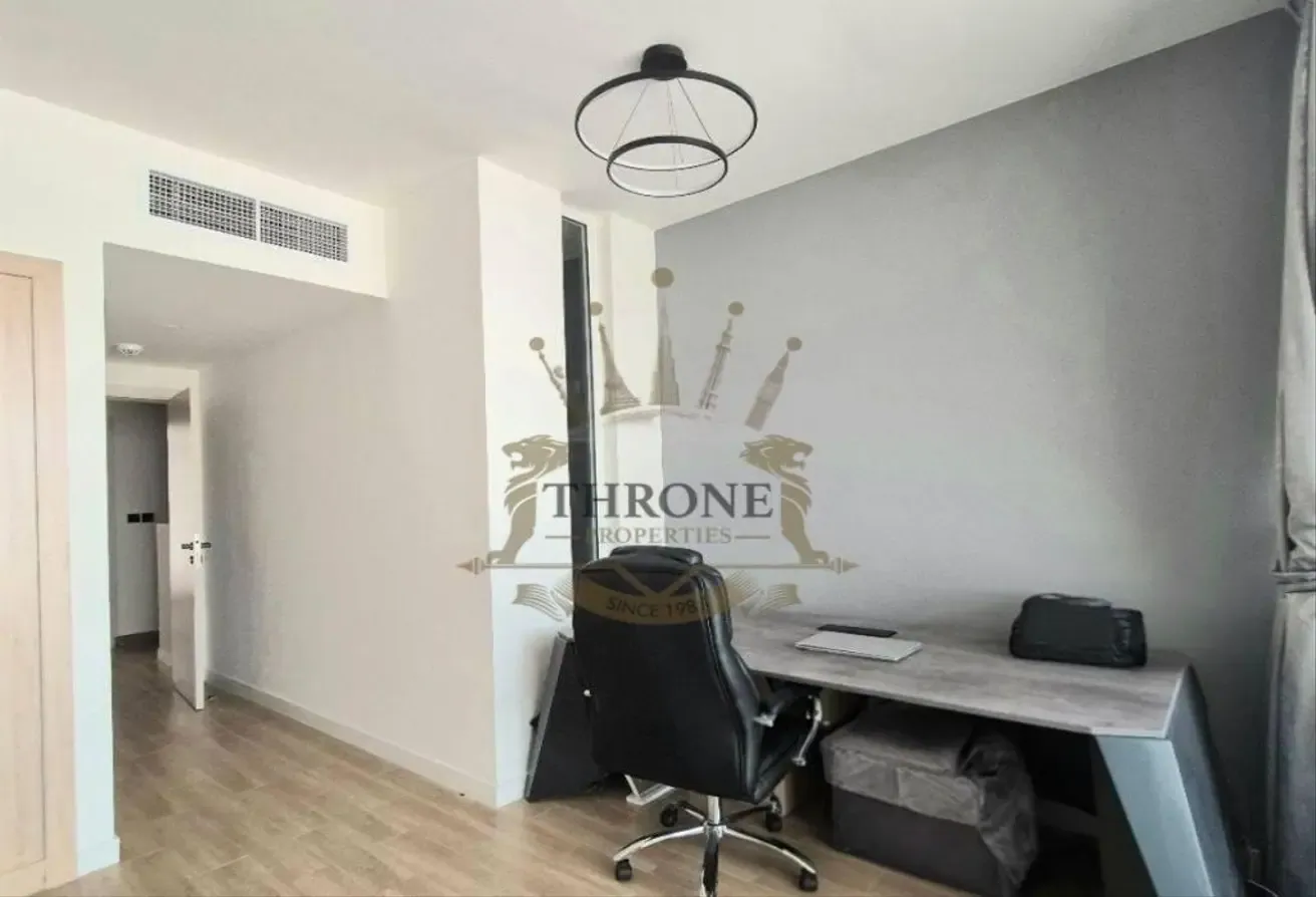 Modern2BR-Fully Furnished-Big Layout-Near Entrance