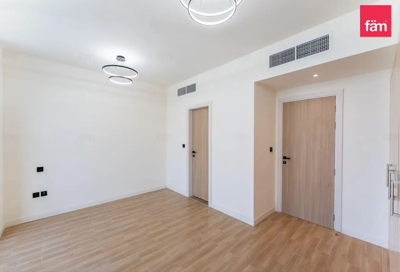 Huge Garden | Vacant | Close To Amenities