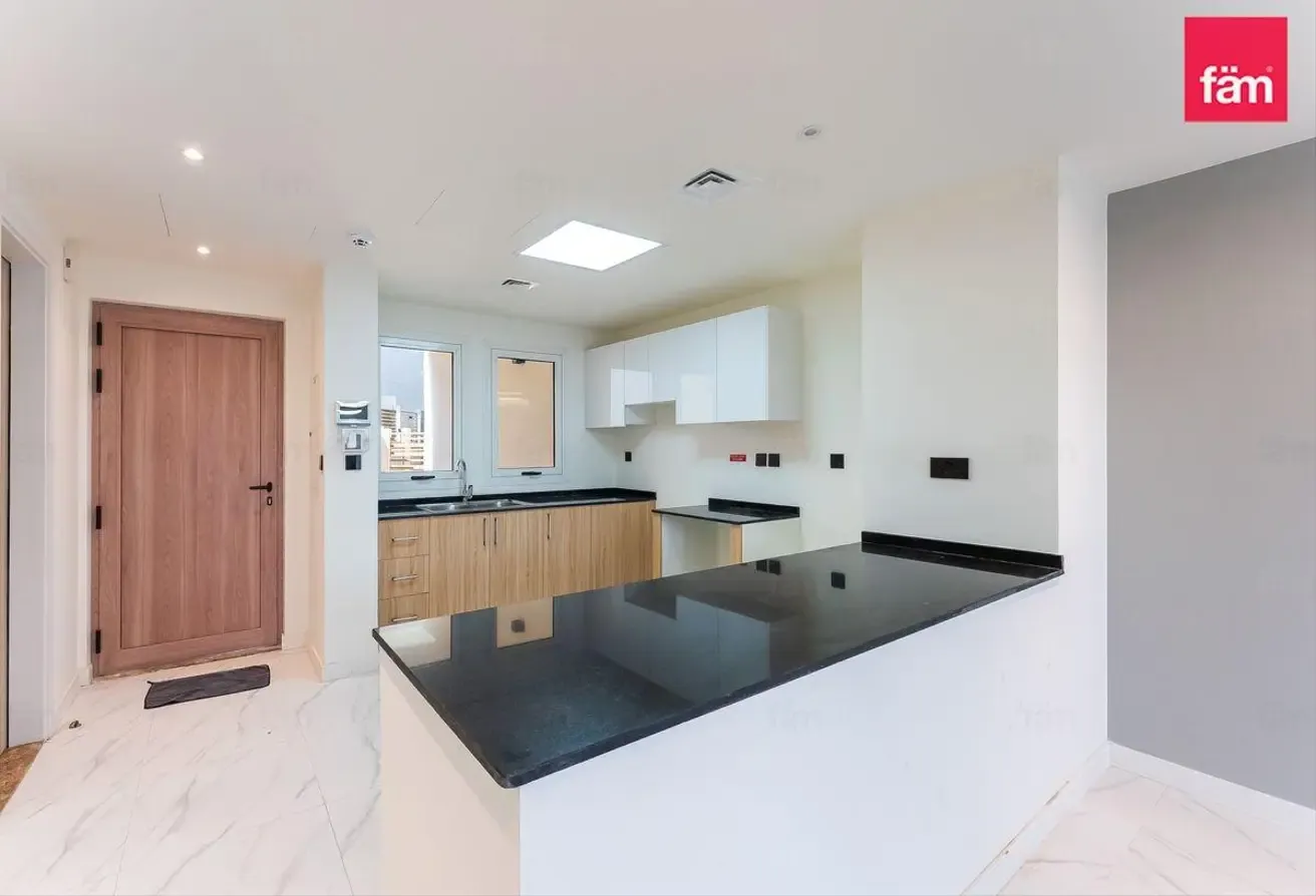 Huge Garden | Vacant | Close To Amenities