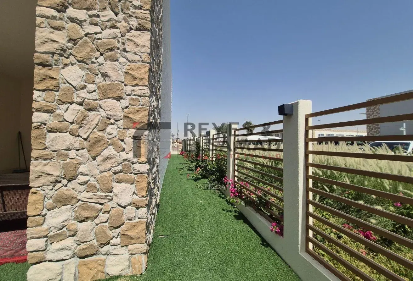 2 Yard I Direct to the Entrance I Fully Furnished