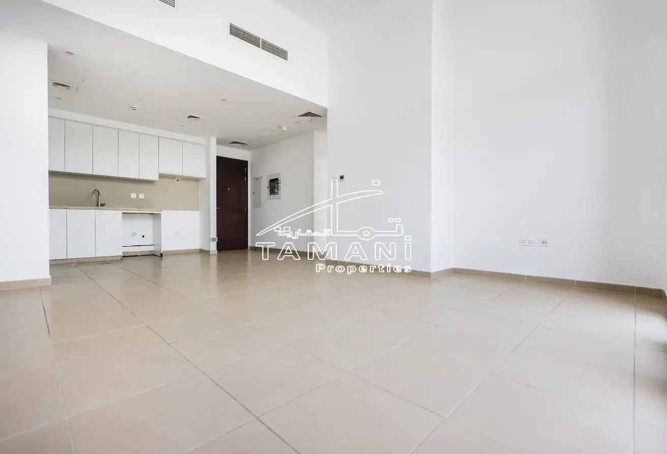Park View 3 Bed+ Maids Ready to Move In