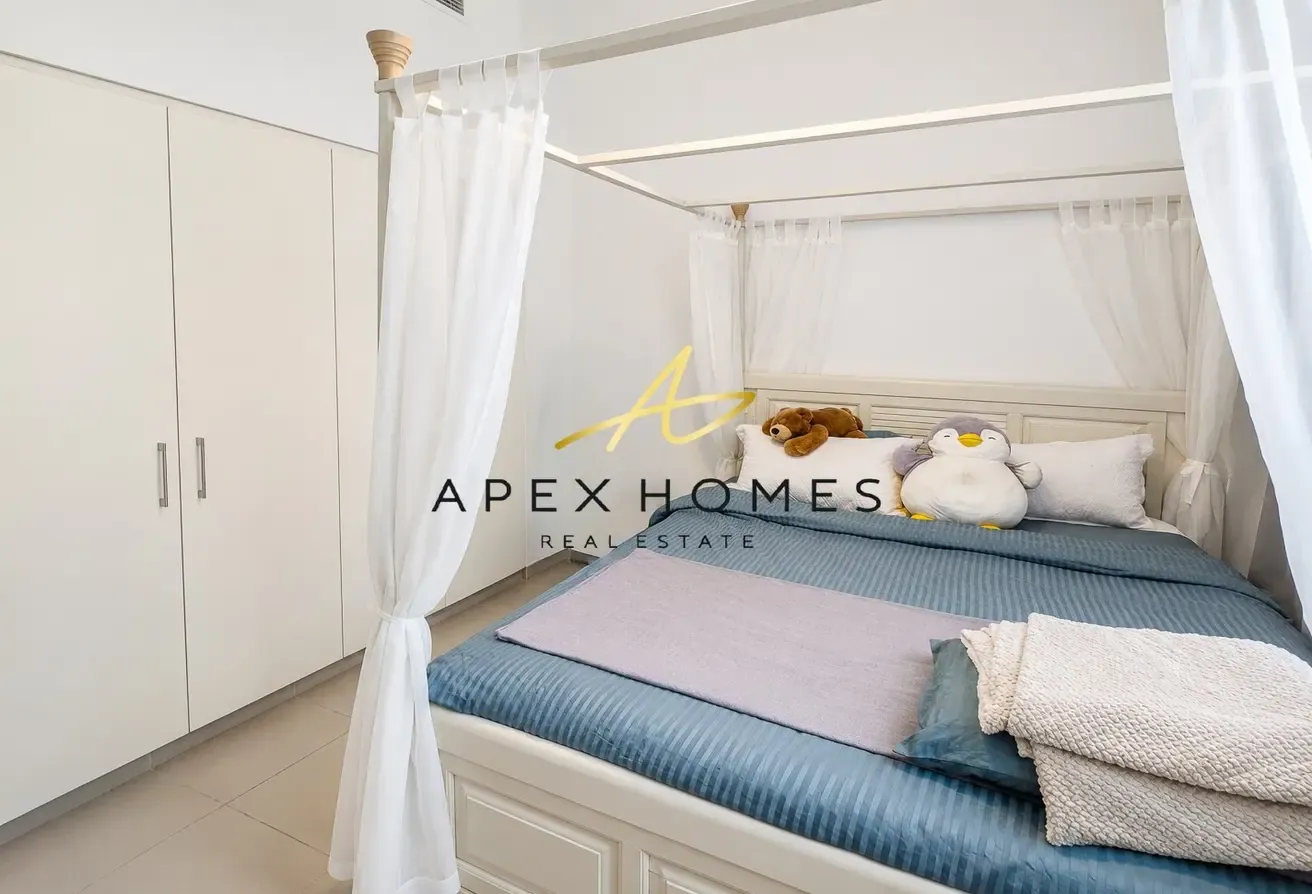Vacant | Pool View | Fully Furnished