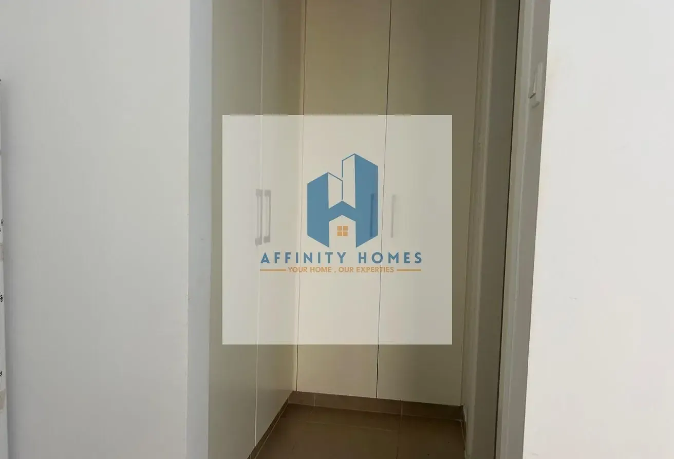 2 Bedroom - Big Layout - Community View