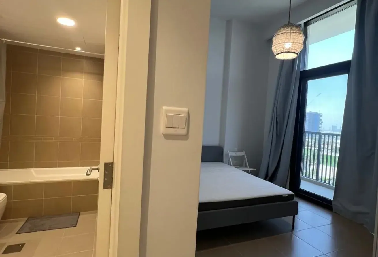 PARK VIEW - BRIGHT & MODERN - FURNISHED 2 BEDROOM