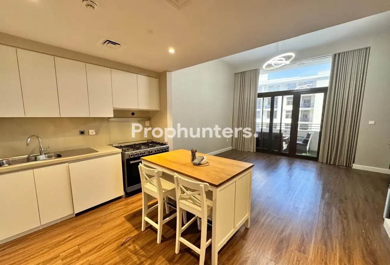 UPGRADED | POOL VIEW | 2 BALCONY