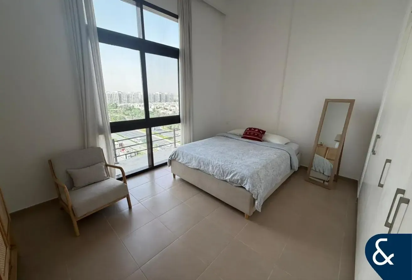 Park View | Spacious | Available 1st Sep