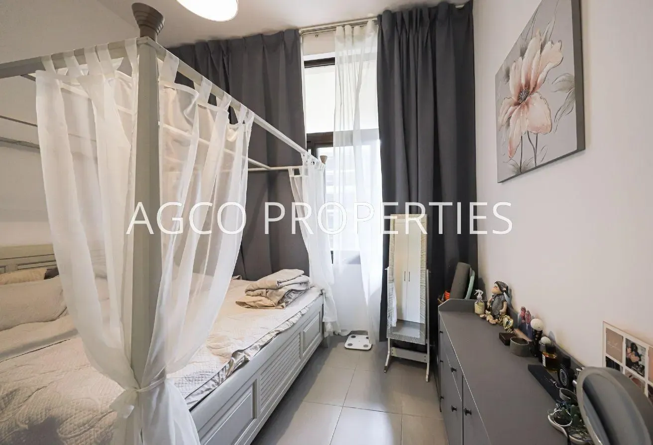 Furnished | Vacant April | Pool View