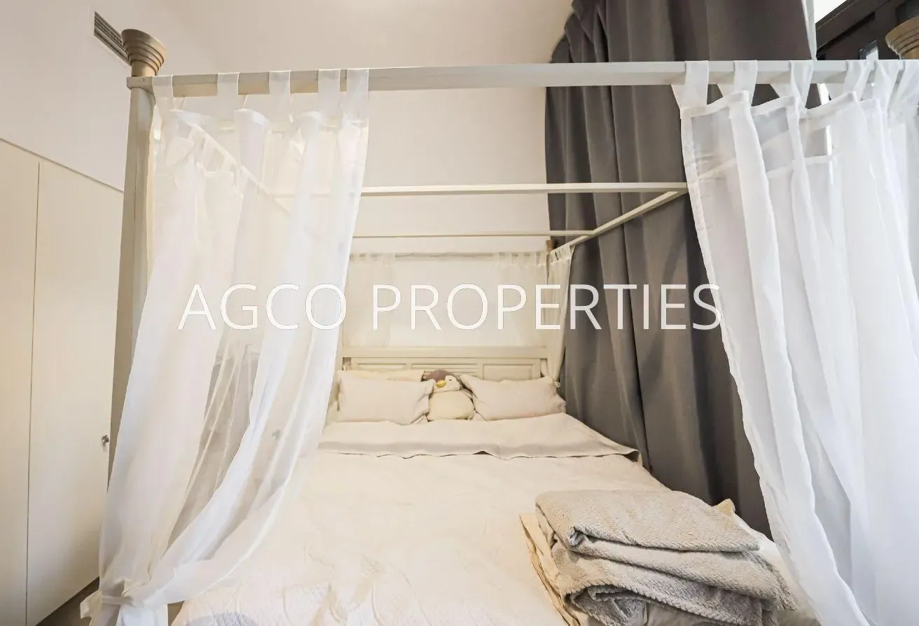 Furnished | Vacant April | Pool View