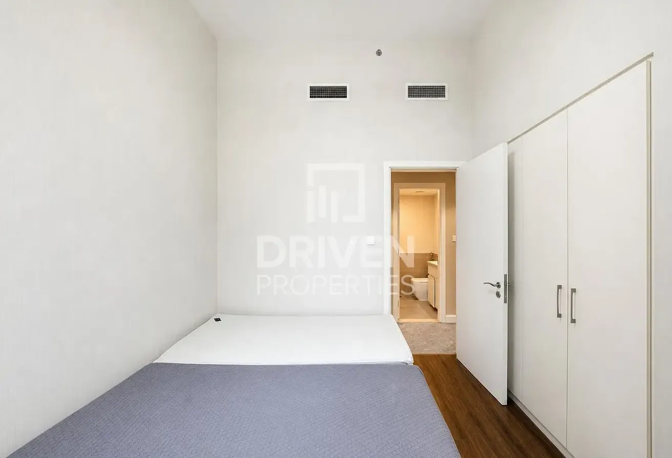 Park and Pool View | Well Maintained | Vacant