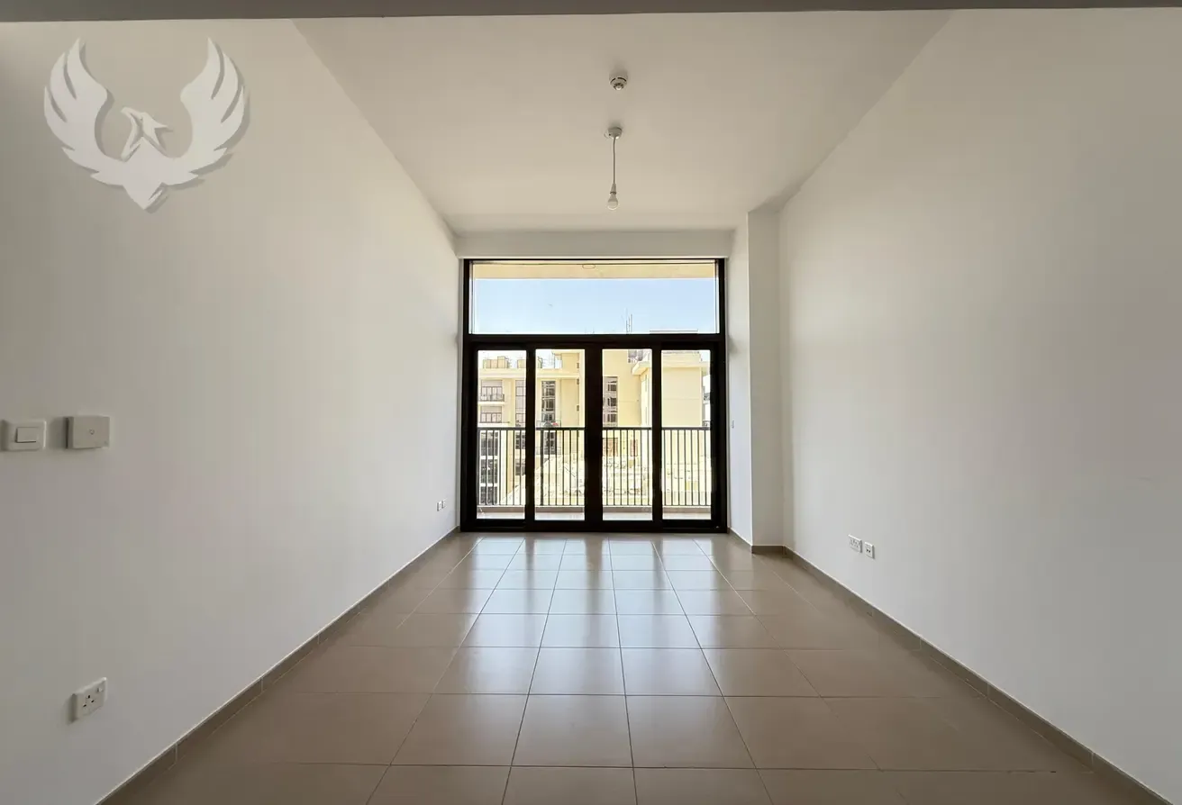 VACANT | NEAR TO PARK | CALL NOW