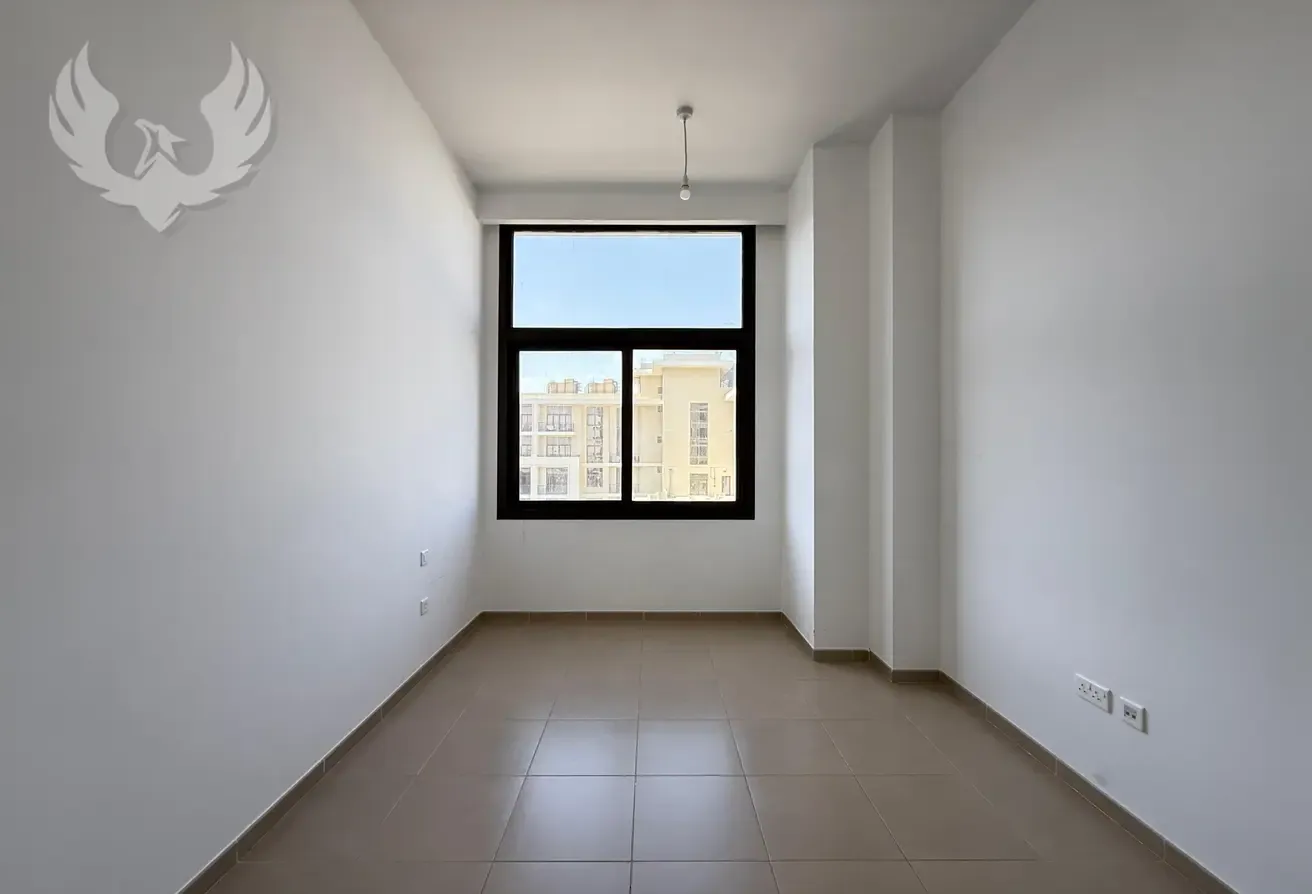 VACANT |  NEAR TO PARK | CALL NOW