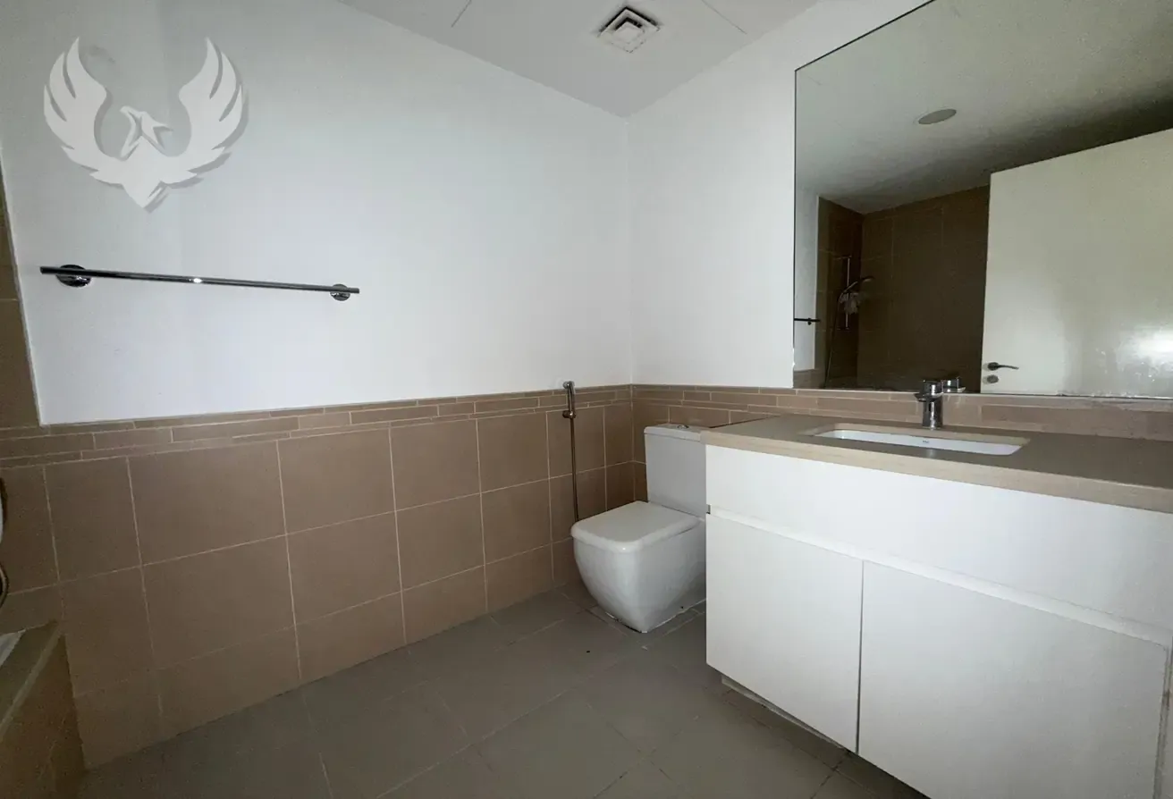 VACANT |  NEAR TO PARK | CALL NOW