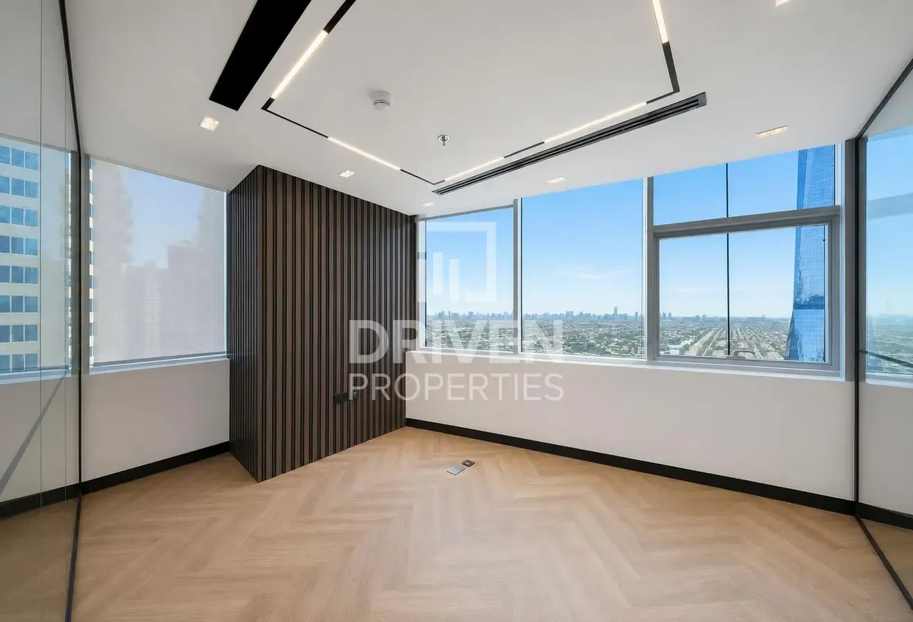 Renovated Office for Sale | Panoramic View | JLT