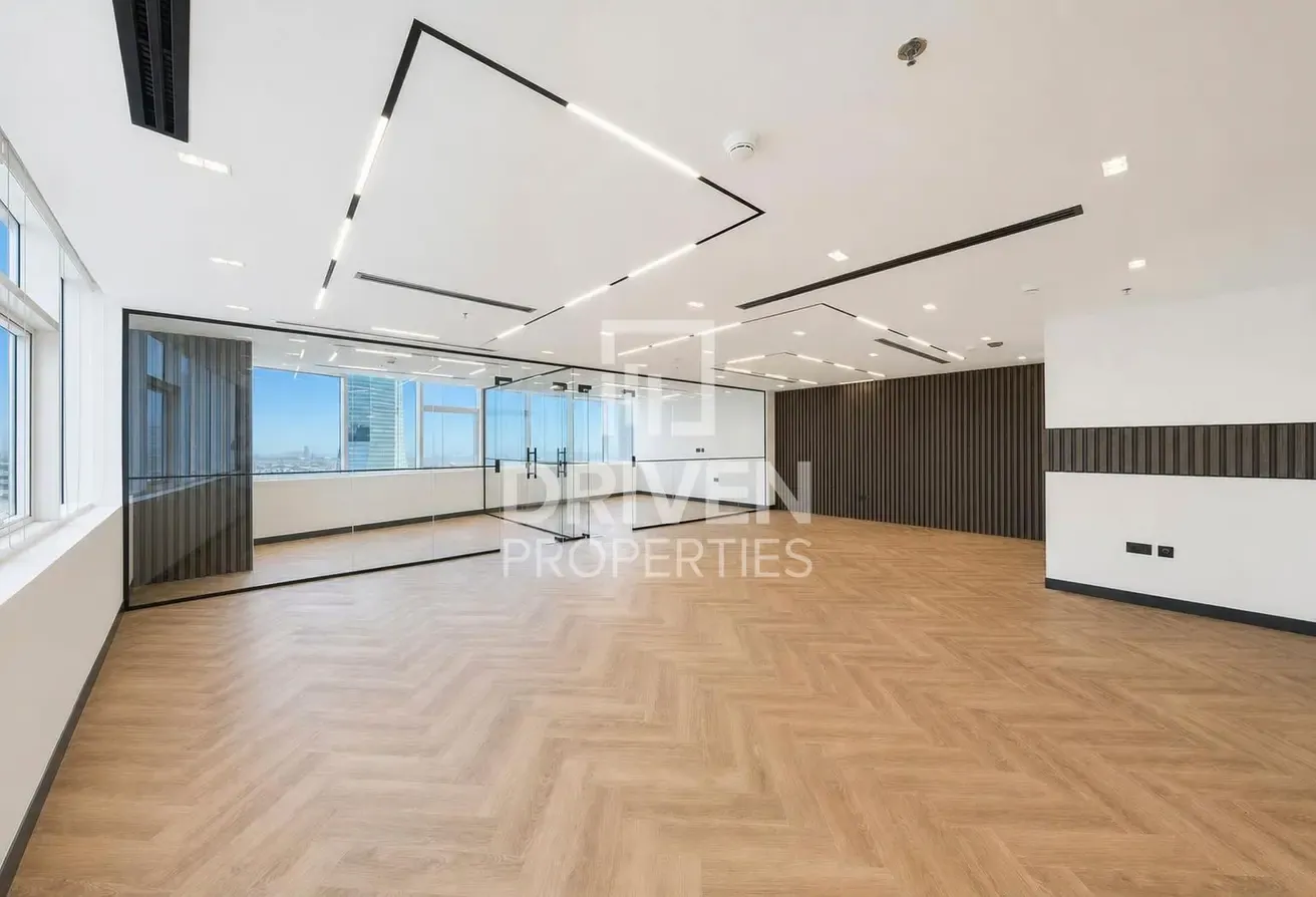 Renovated Office for Sale | Panoramic View | JLT