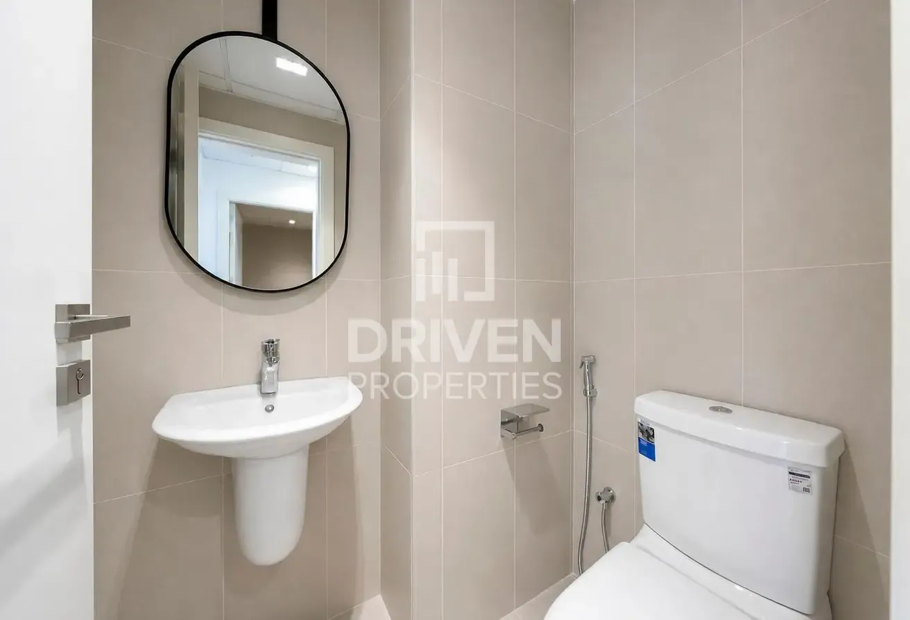 Renovated Office for Sale | Panoramic View | JLT