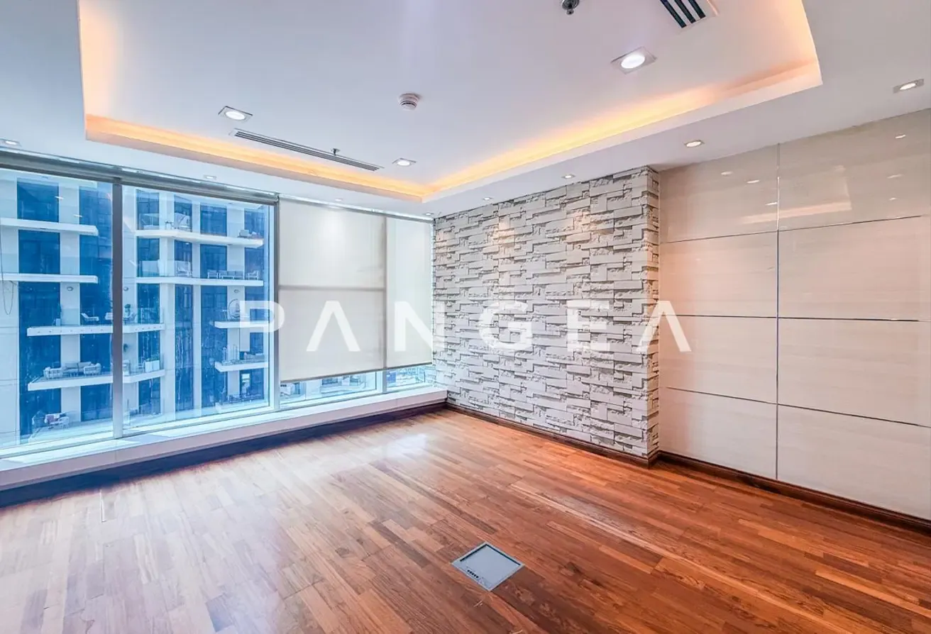 Best Deal in Market | Exclusive | Canal View | Vacant