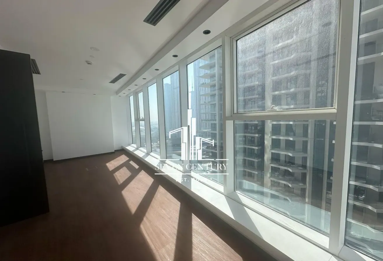 Close to Metro | Fitted Office | Canal View