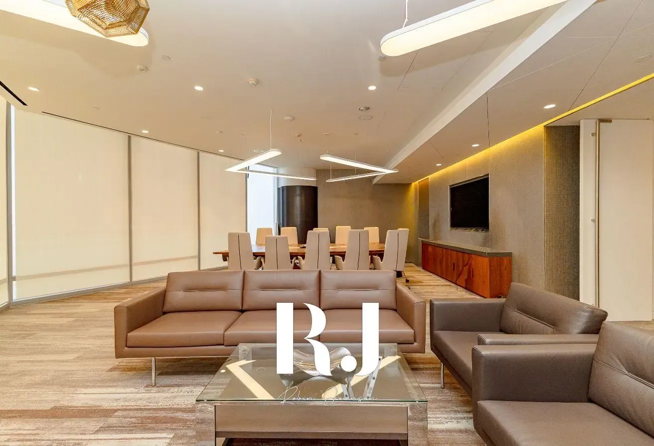 Trophy Office above 140 Floor Burj Khalifa