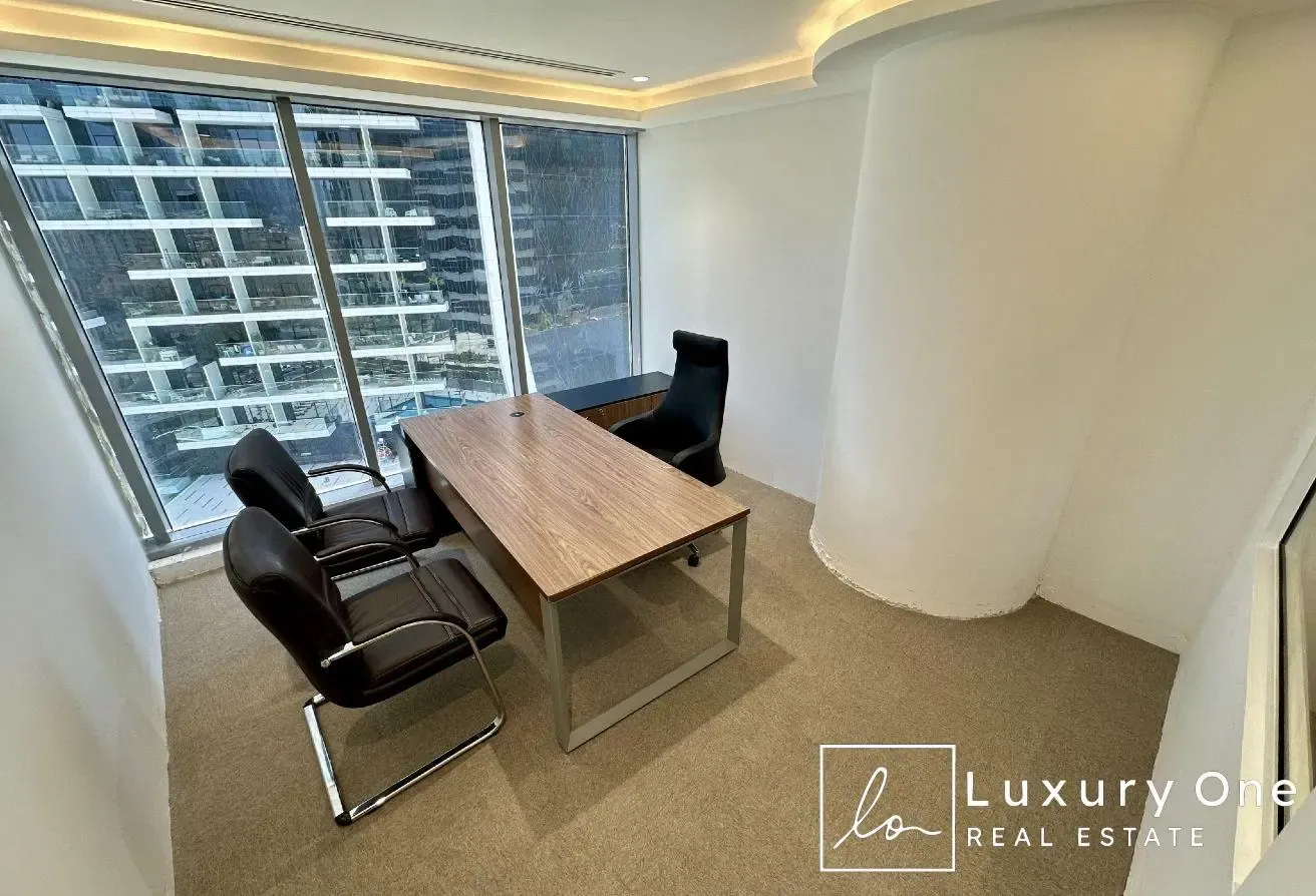 Luxury Upgrade | Vacant | Wet Pantry | Partitioned