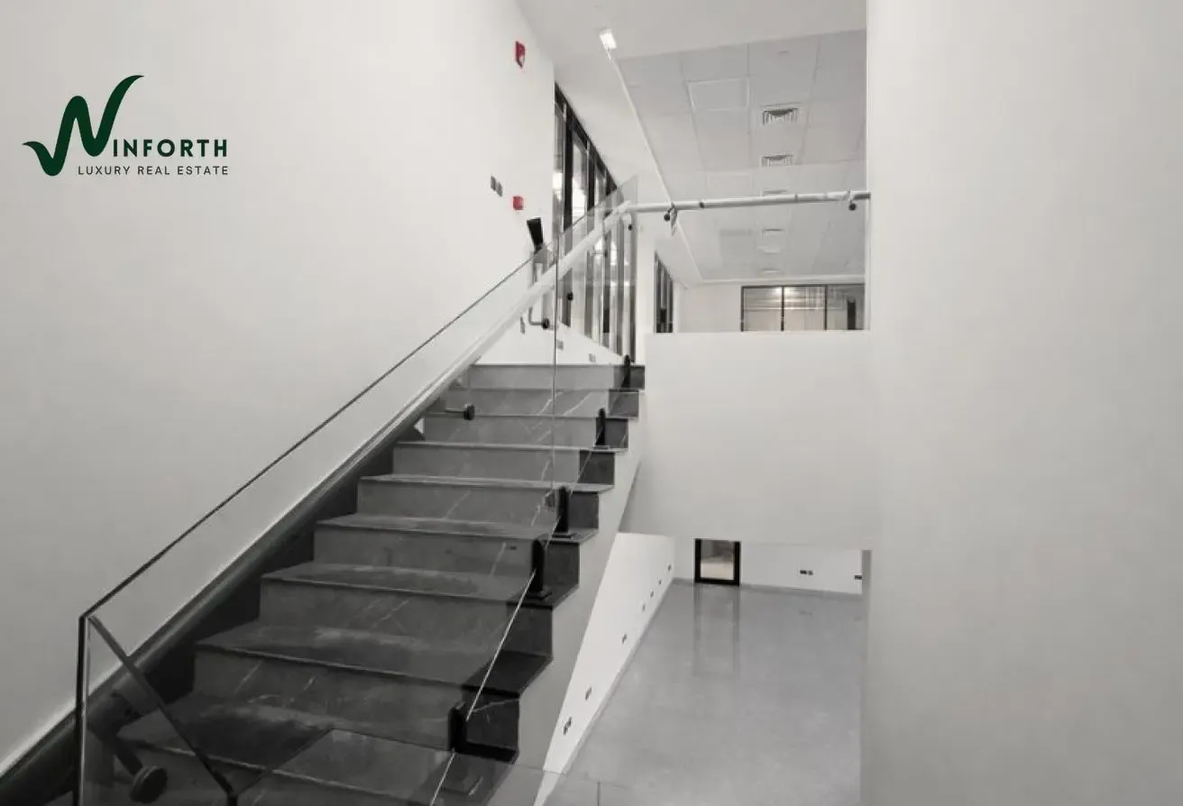 HIGH POWER |BRAND NEW |HIGH CEILING | DCD APPROVED