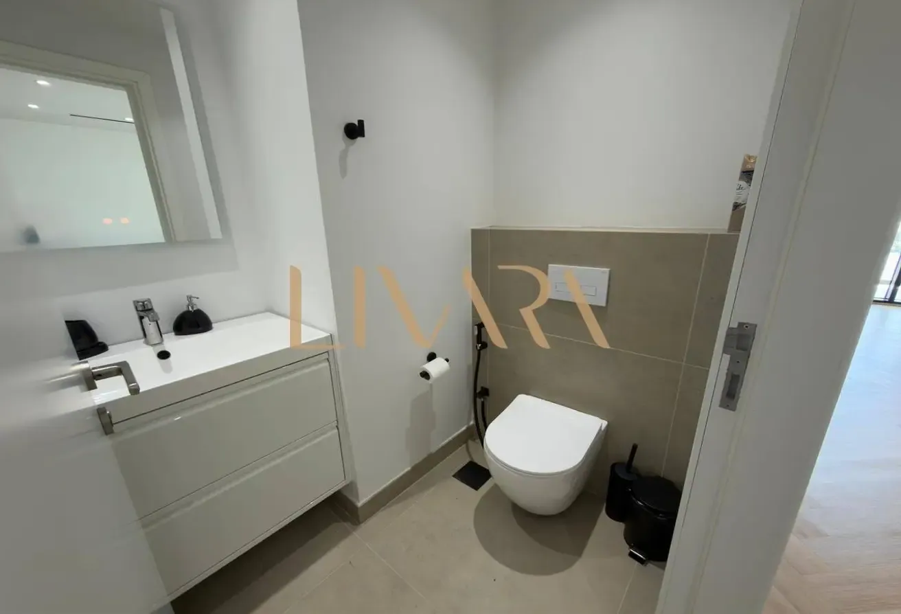 Fully Furnished | Bright Layout | Flexible Cheques