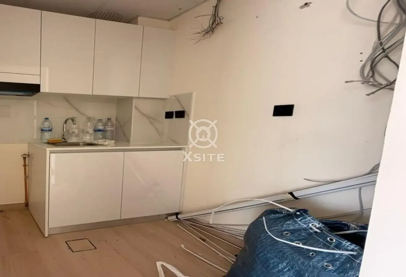 Cozy Office | Unfurnished | Pool View