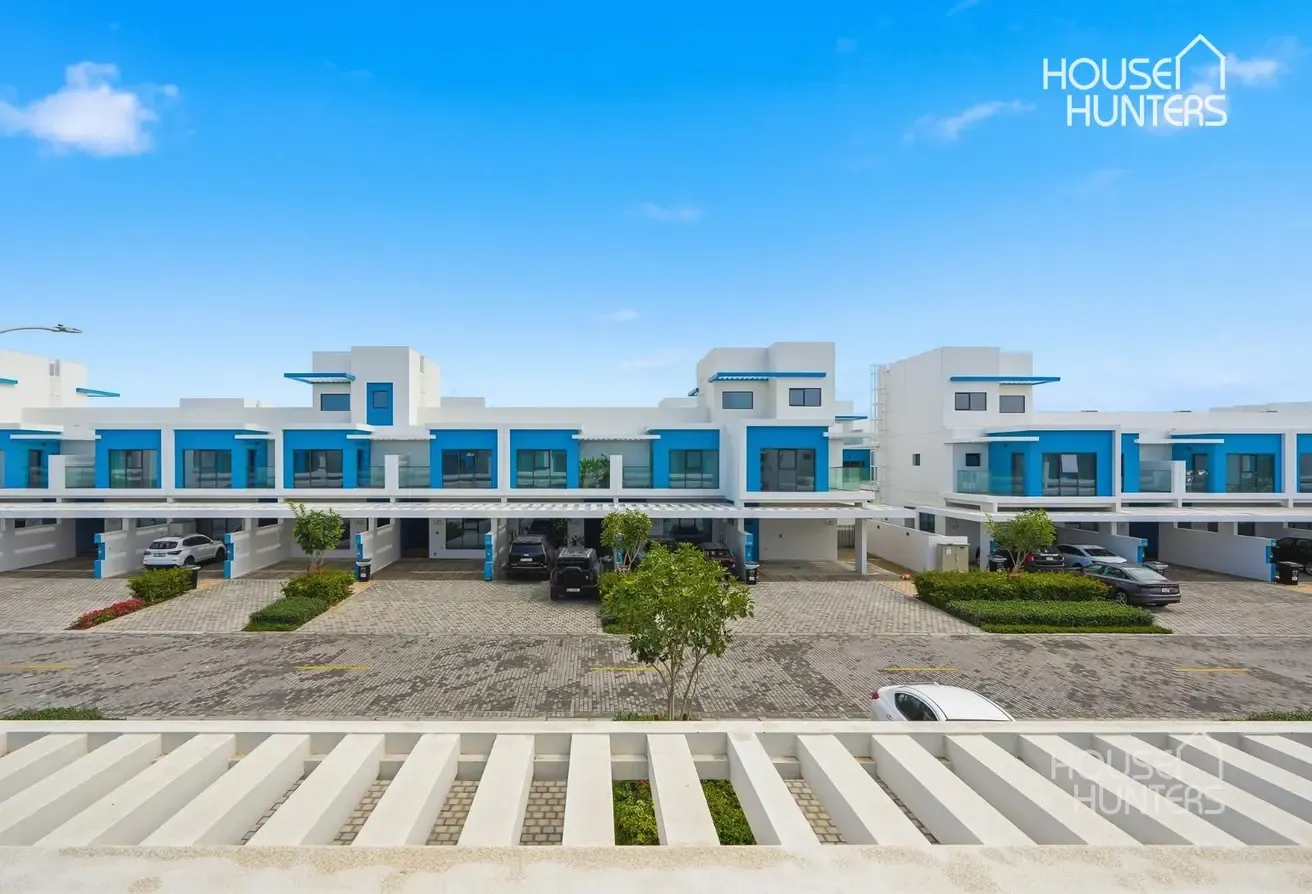 Landscaped | Near Park | Community Expert